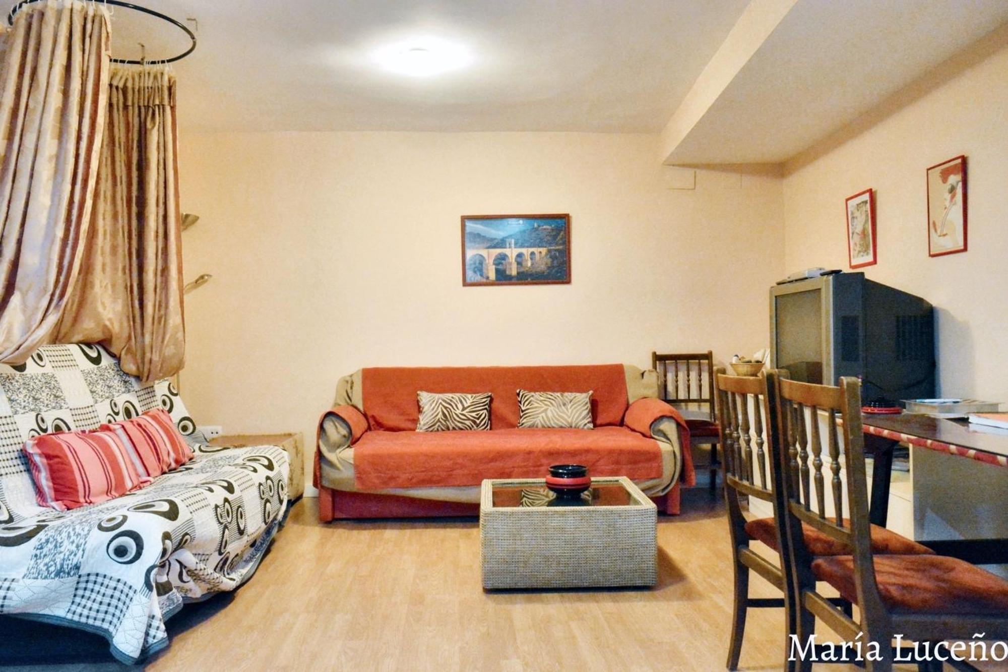 Comfortable Apartment In Caceres 55 M² Welcoming Terrace Exterior foto